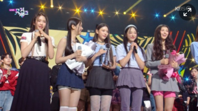 뉴진스 뮤직뱅크 1위, 소녀시대와 맞대결서 음원·음반·방송점수 우위