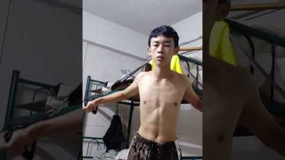 흔한 멸치남의 벌크업 전 후