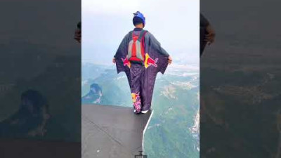 Flying Man in China Landed Safely - Unprofessionals Don't Try #shorts #shortsvideo  DASH CAM CN  / up119만
